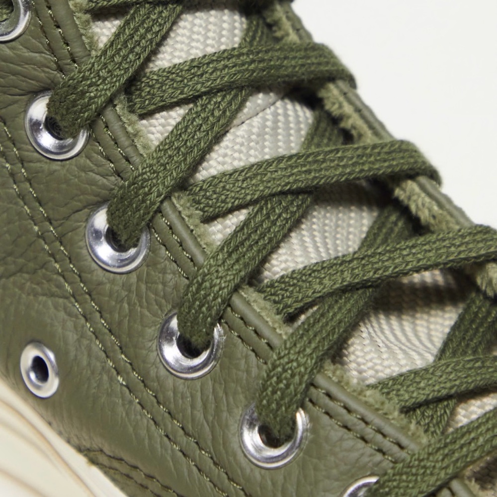 Converse Chuck 70 Hi top leather trainers with faux fur lining in utility green - Picture 2 of 13